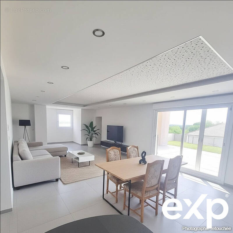 Maison à CHAMPENOUX