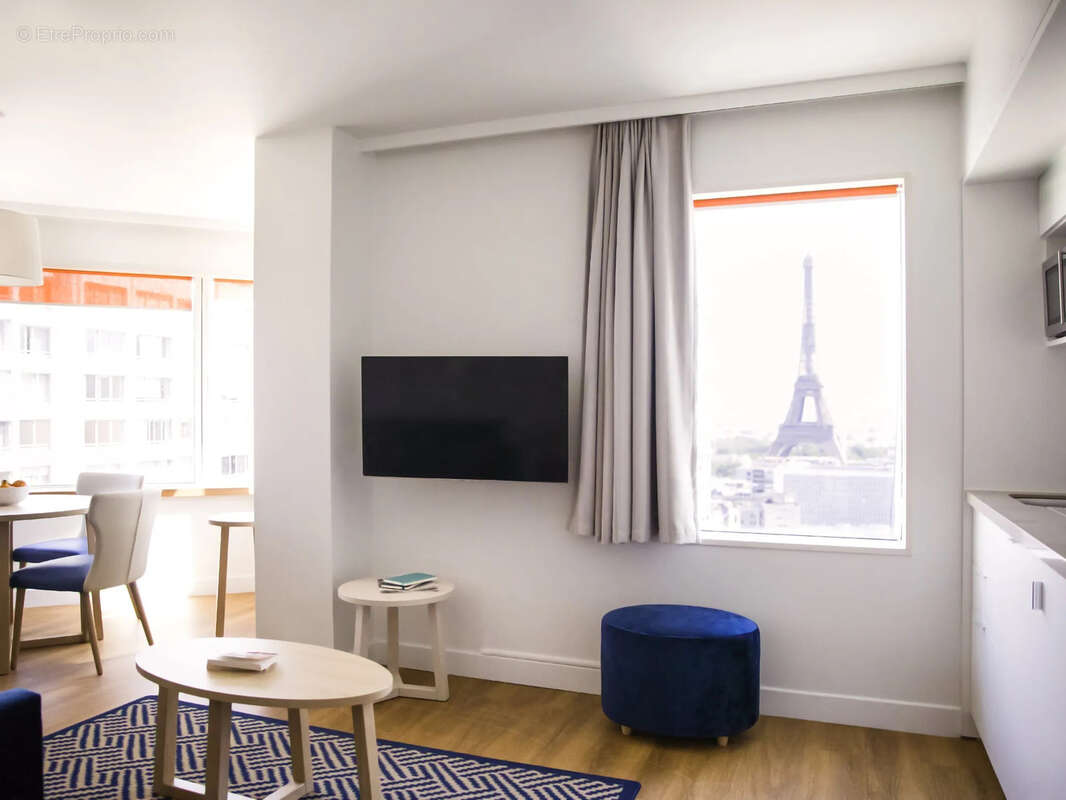 Appartement à PARIS-15E