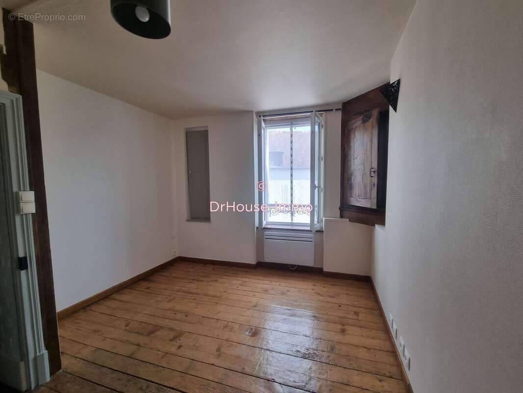 Maison 80 m² à Chatillon-Coligny  - photo 12