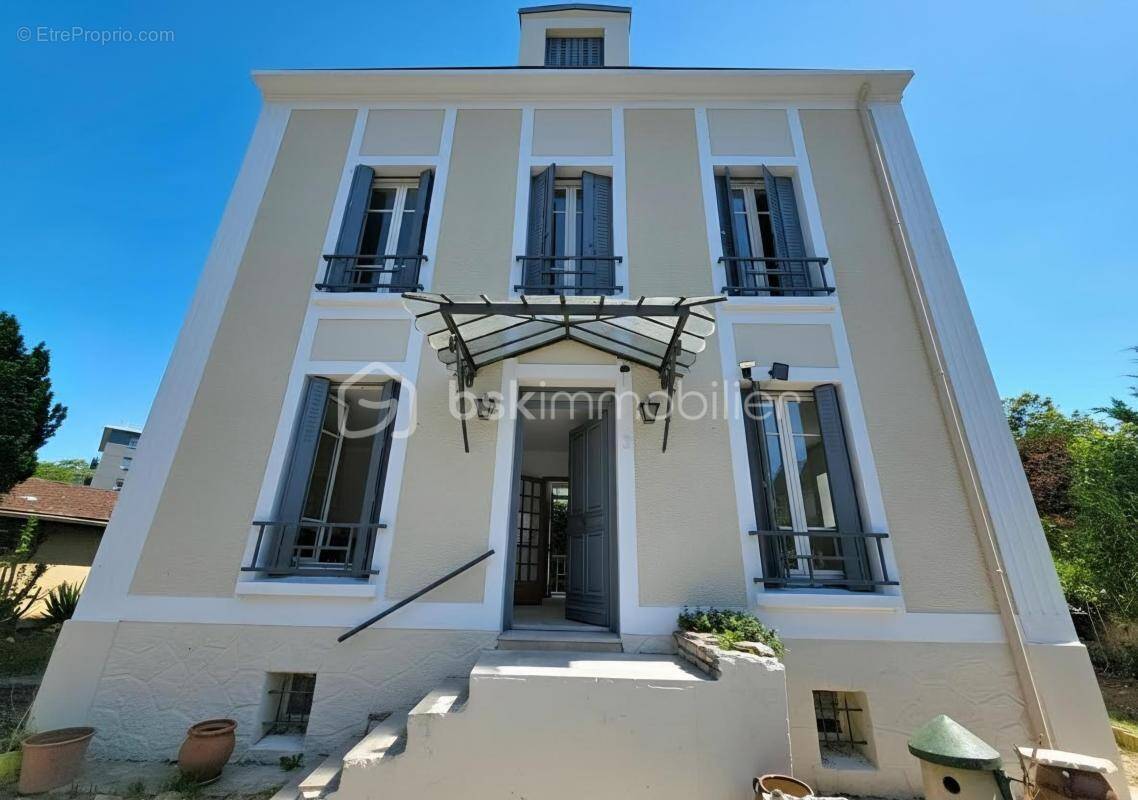 Maison à ROSNY-SOUS-BOIS