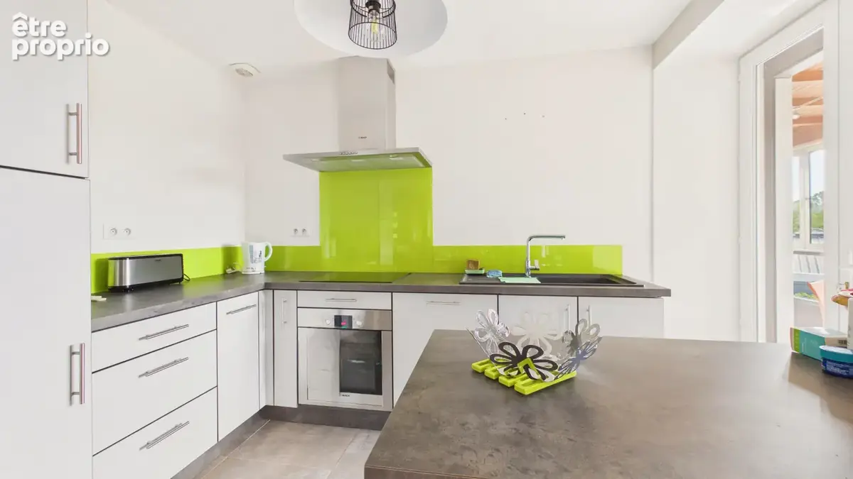 Maison 6 pièces - Centre du village - Parc arboré - photo 6