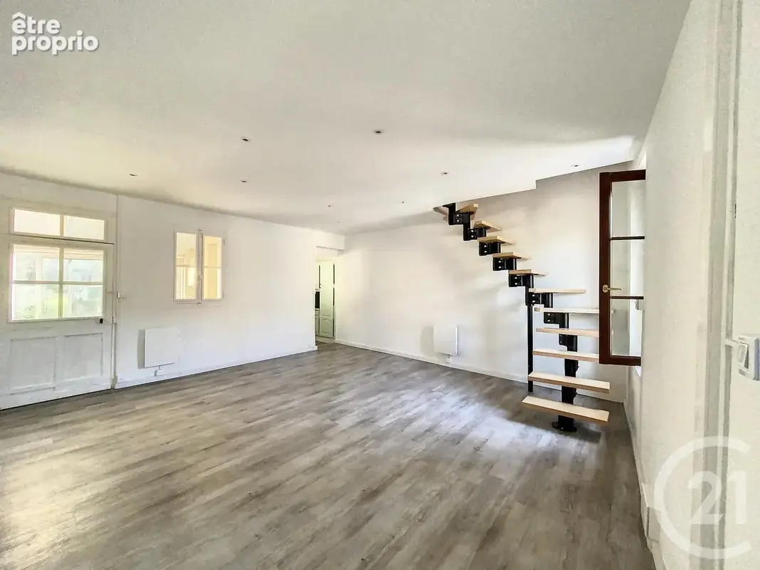 Maison 3 pièces 72 m² à vendre à Saint-Clement (89100) - photo 1