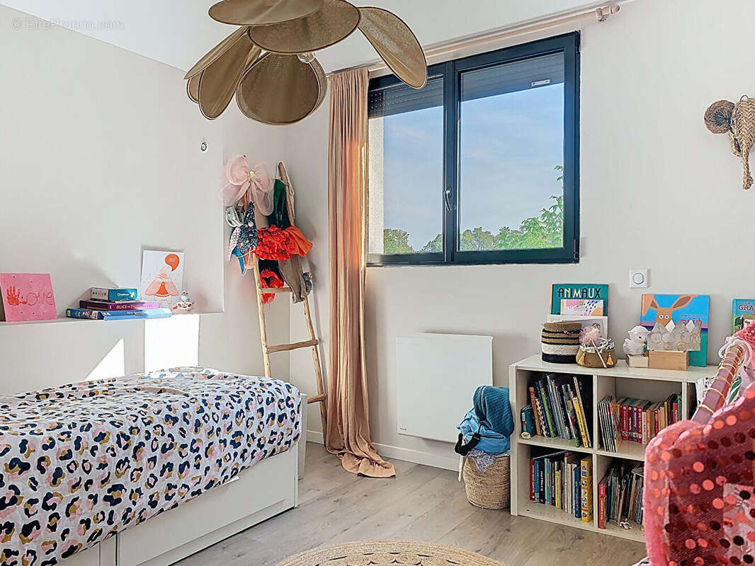 Maison à VILLENAVE-D&#039;ORNON