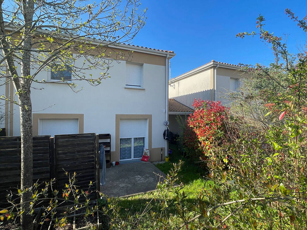 Maison à MIGNALOUX-BEAUVOIR