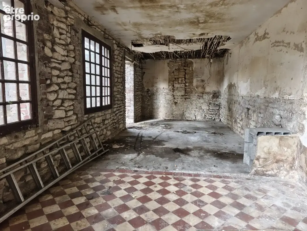 Vineuil Saint firmin - Maison à rénover - photo 6