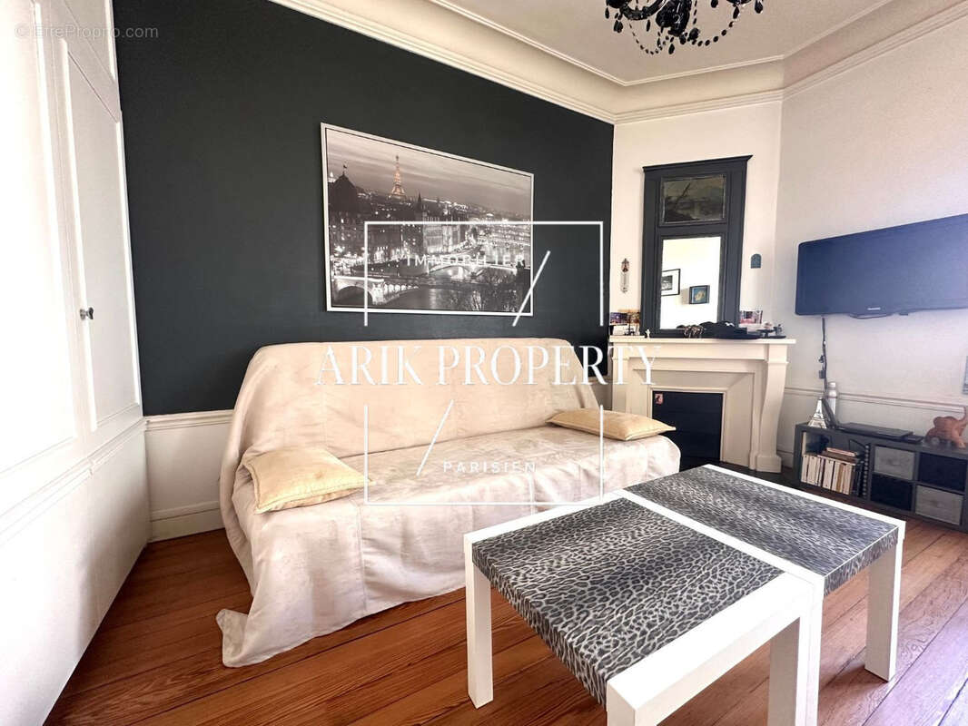 Appartement à PARIS-17E