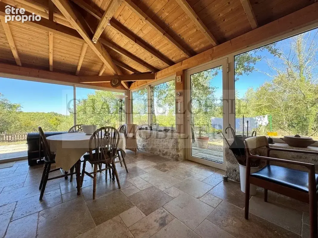 Propriété de caractère au cœur de 17 hectares de nature, avec maison principale, gîtes et piscine - photo 45