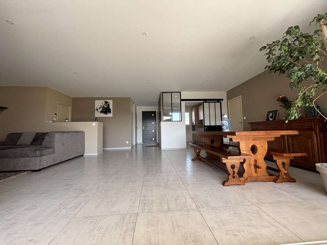 Maison à PORT-DES-BARQUES