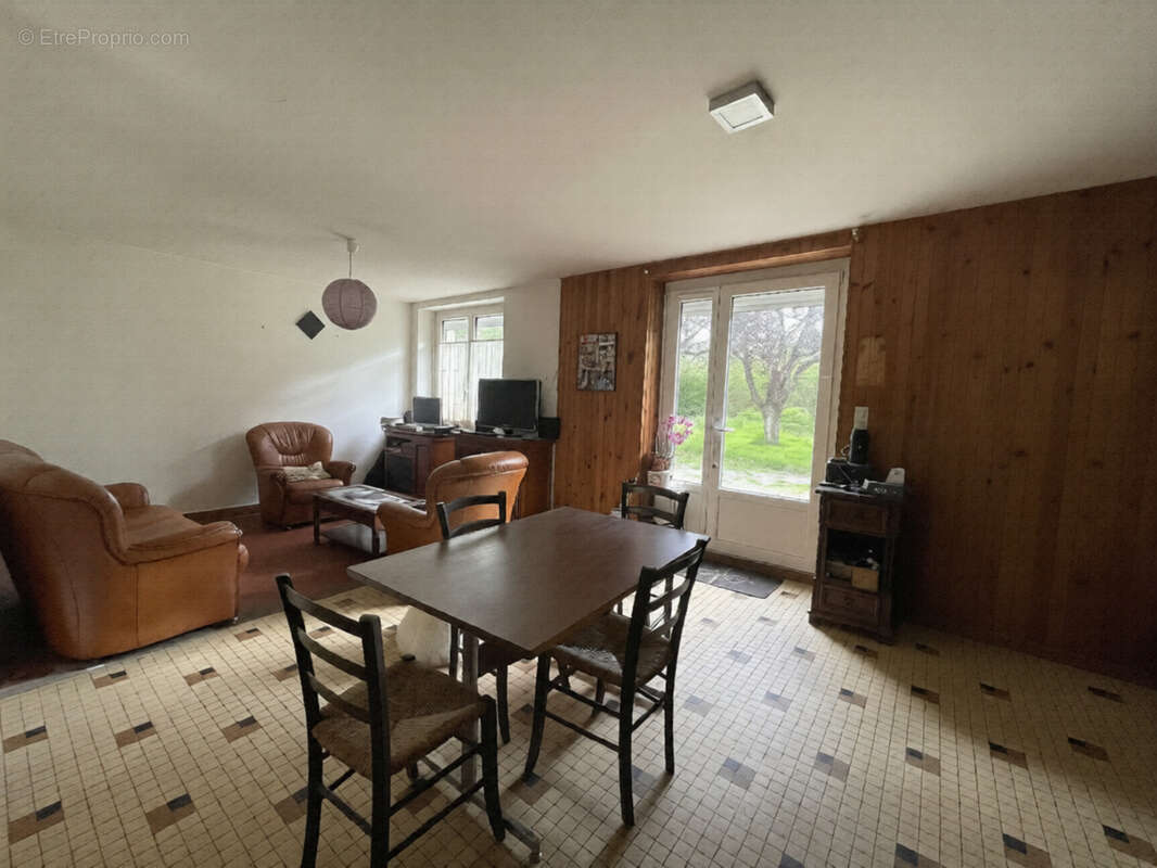 Maison à NORT-SUR-ERDRE