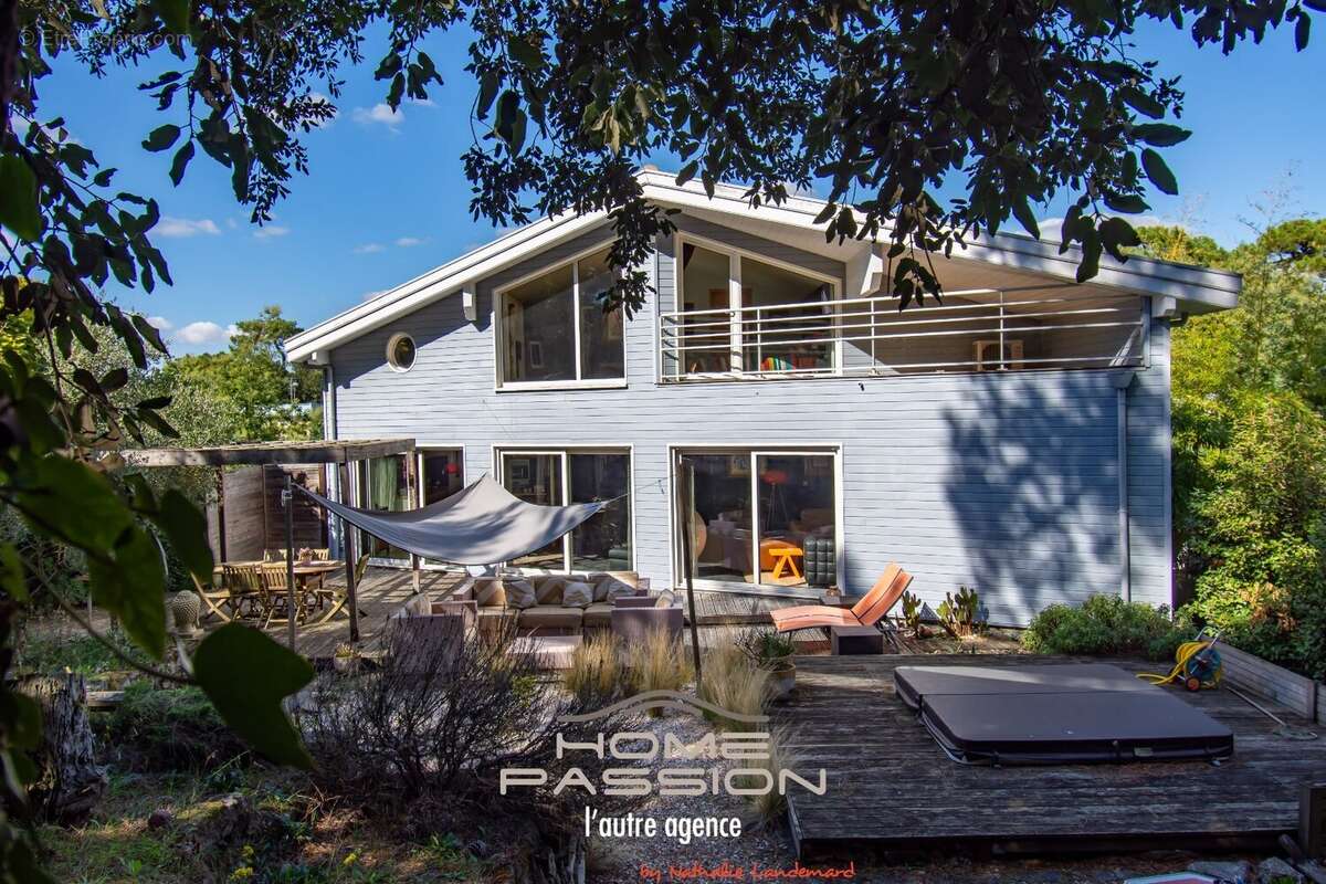 Maison à SAINT-GEORGES-DE-DIDONNE