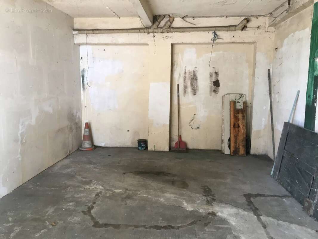 Parking à BENERVILLE-SUR-MER