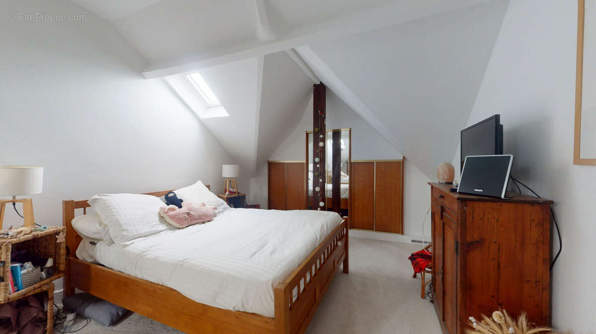 Appartement à HOUILLES