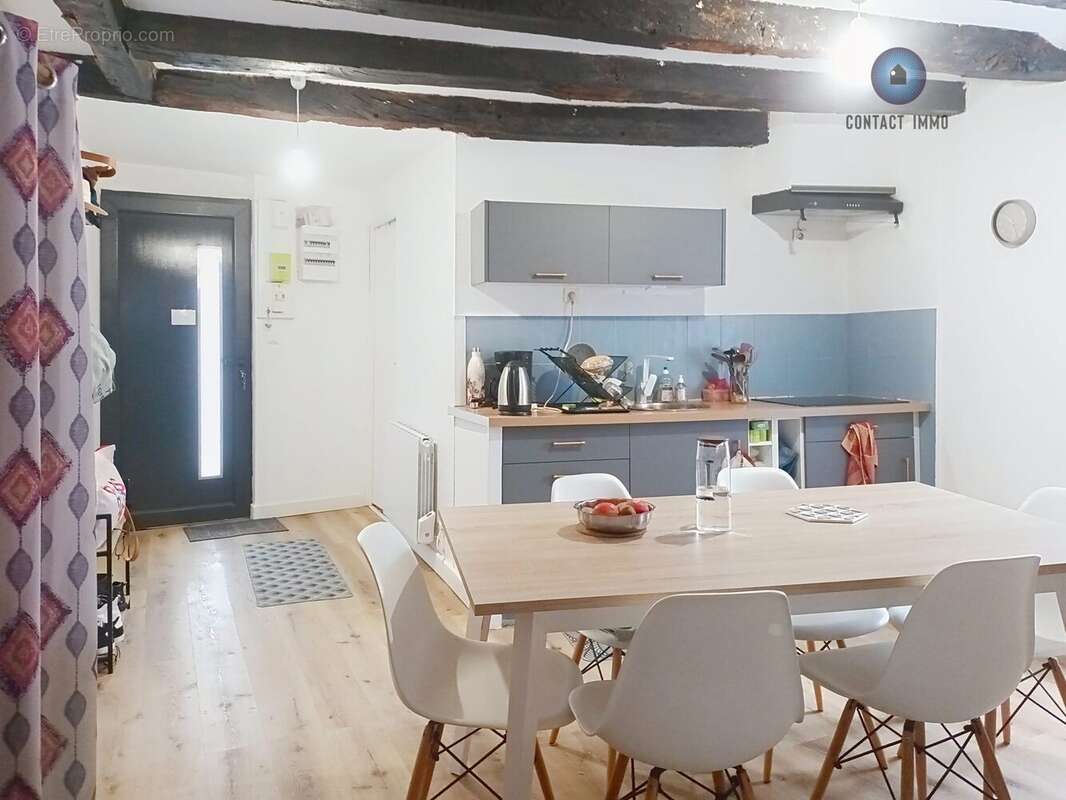 Maison à TERRASSON-LAVILLEDIEU