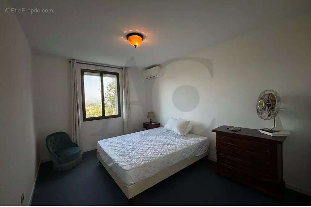 Maison à VILLENEUVE-LOUBET