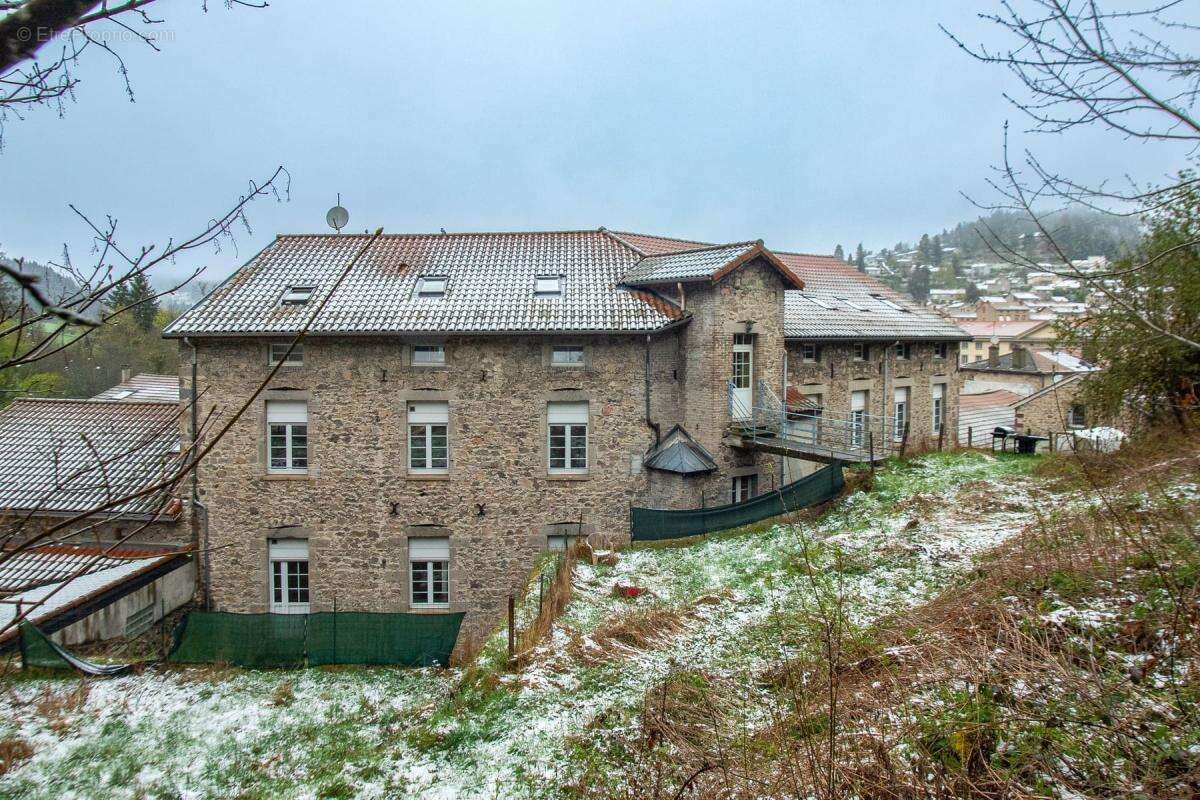 Appartement à LA SEAUVE-SUR-SEMENE