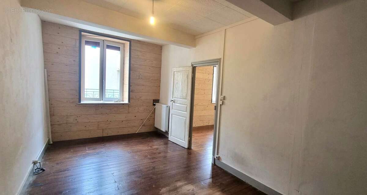 Maison à SAINT-JUST-LA-PENDUE