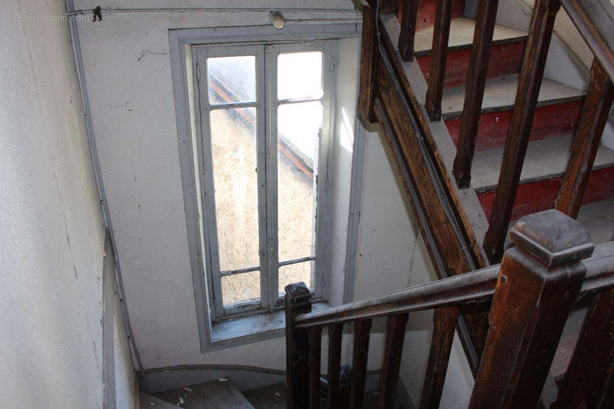 Appartement à BORT-LES-ORGUES