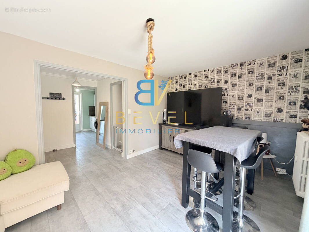 Appartement à SAINT-JEAN-DE-MAURIENNE