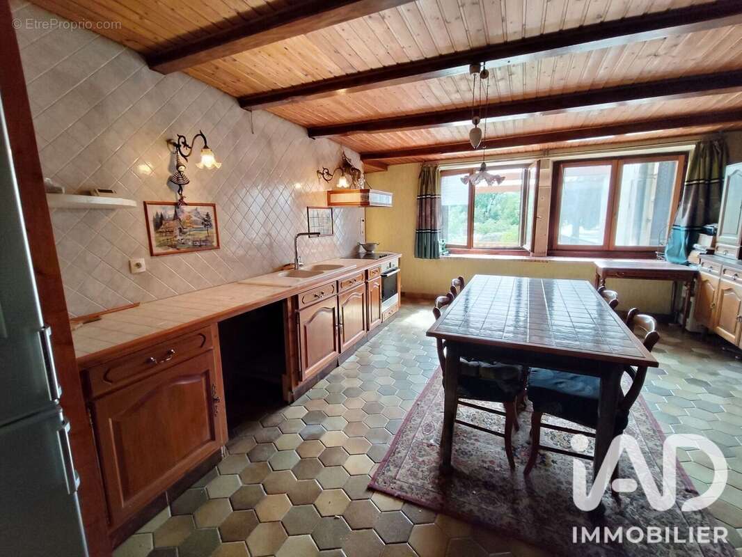Maison 130 m² à Mandres-La-Cote  - photo 7