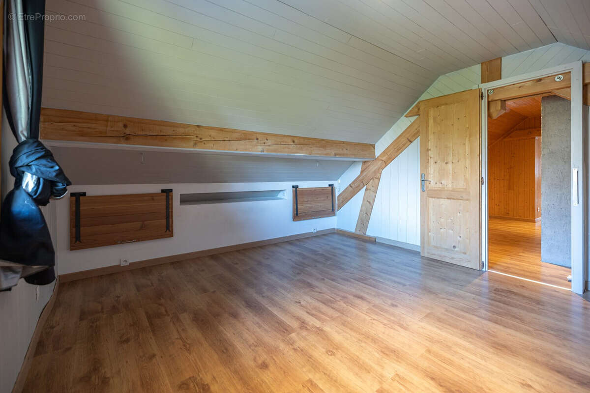 Appartement à DOUSSARD