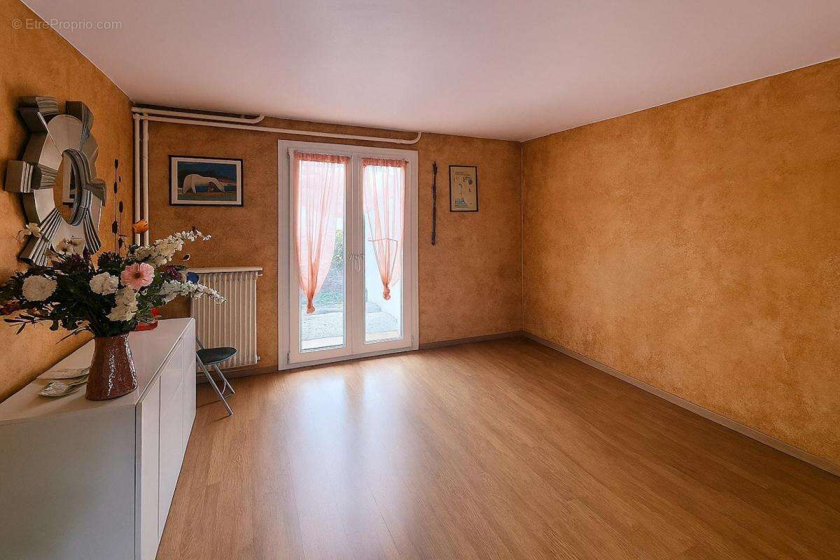 Maison à ORMESSON-SUR-MARNE