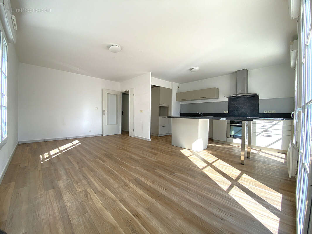 Appartement à SERRIS