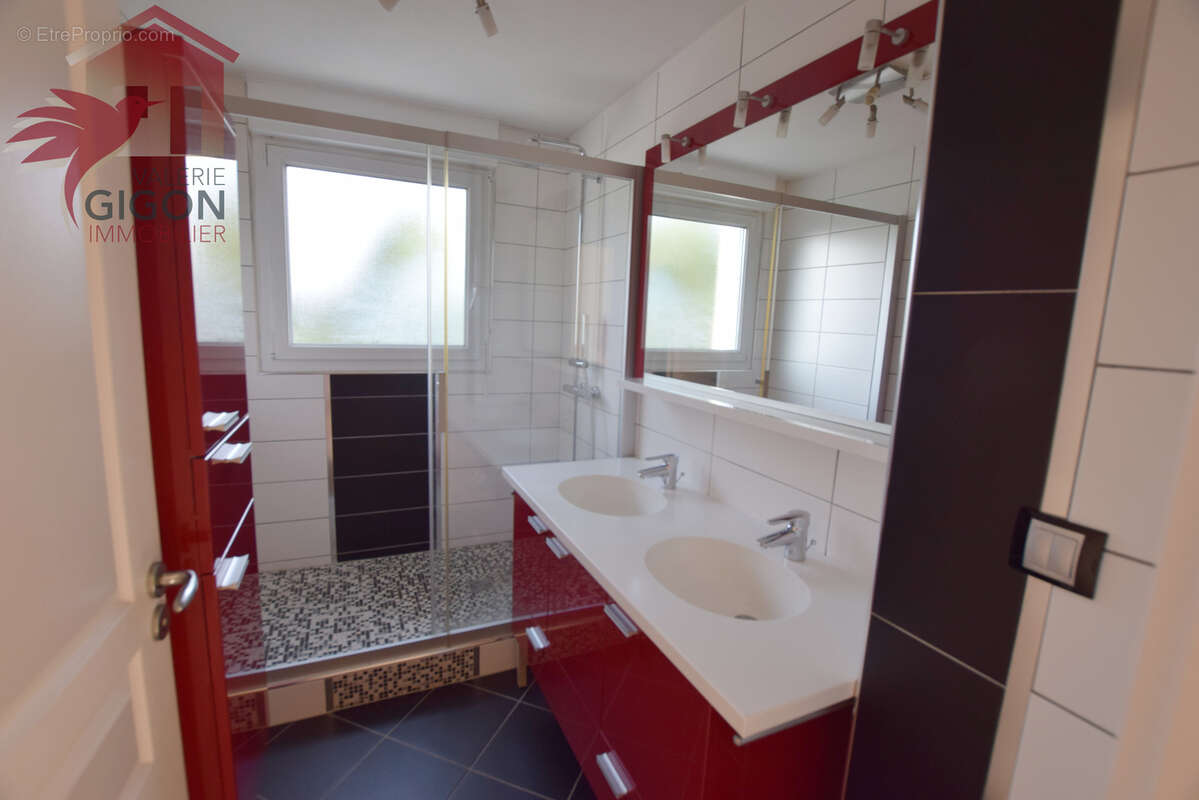 TRES BEL APPARTEMENT BIEN ENTRETENU, lumineux et fonctionnel donnant sur terrasse - photo 7