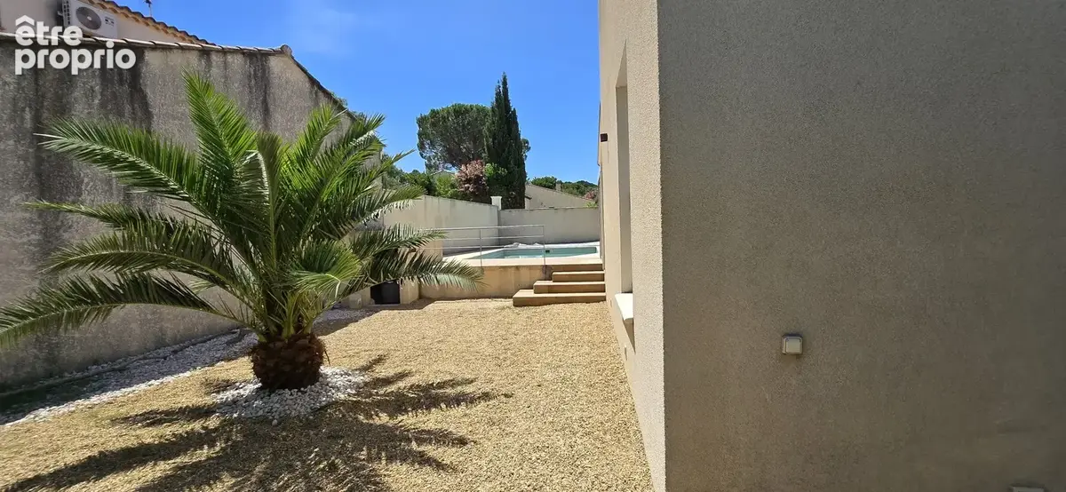 Colline impasse au calme villa  t4/5 sh 102 m2 3 ch veranda alu terrain 350 m2 piscine 7 x 4 m - photo 3