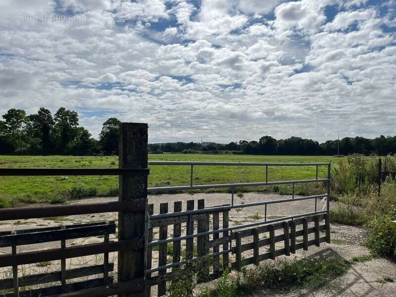 Maison à AUNAY-SUR-ODON
