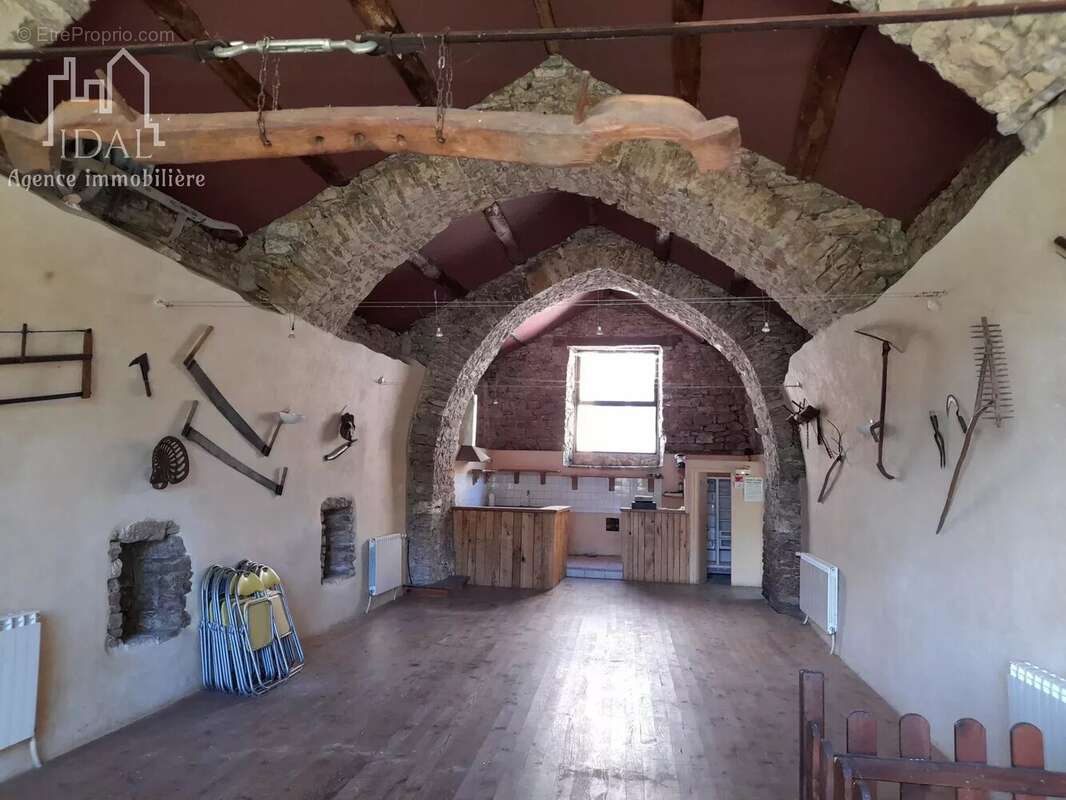 Maison à SEVERAC-LE-CHATEAU