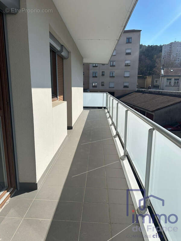 Appartement à SAINT-ETIENNE