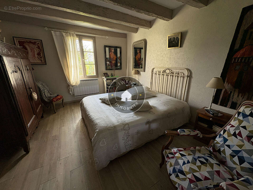 Maison à GENNES