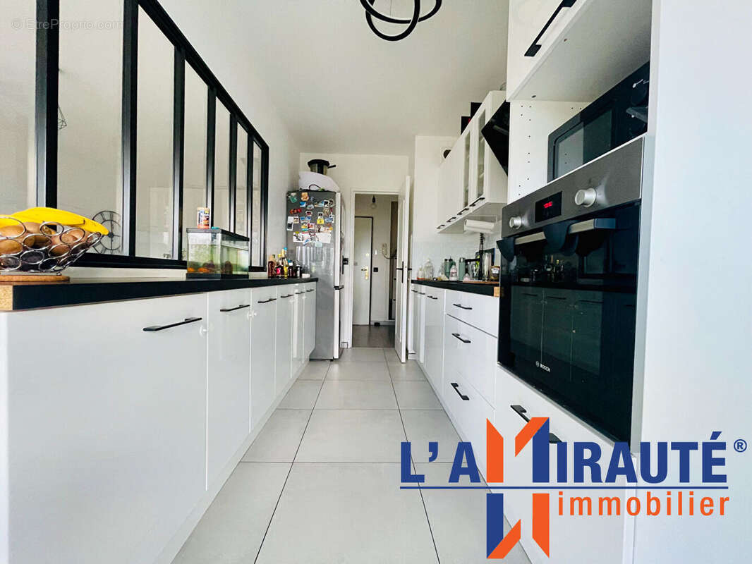 Appartement à SARTROUVILLE