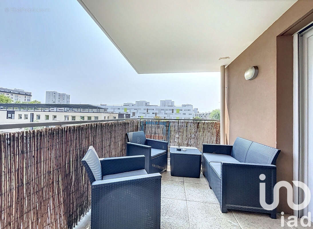 Photo 3 - Appartement à VENISSIEUX