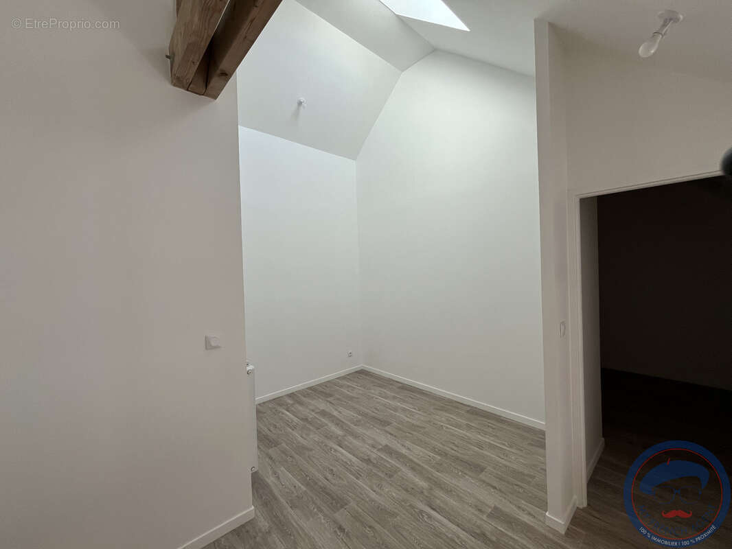 Immeuble de type duplex à acheter à La Ville-Aux-Dames - photo 23