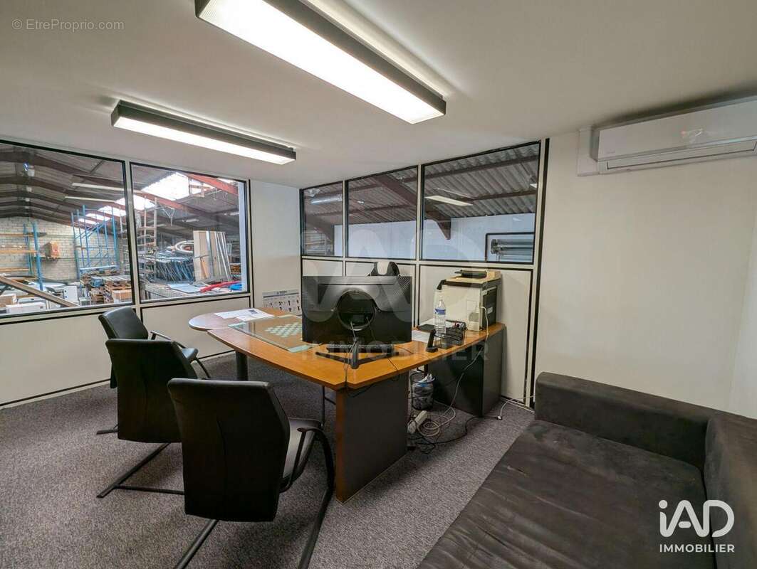 Photo 3 - Commerce à ROUXMESNIL-BOUTEILLES