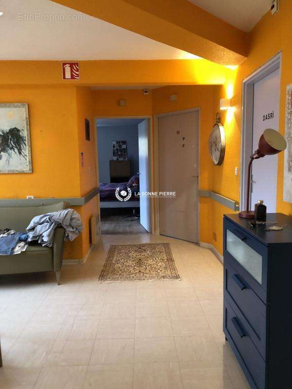 Commerce à LA FARLEDE