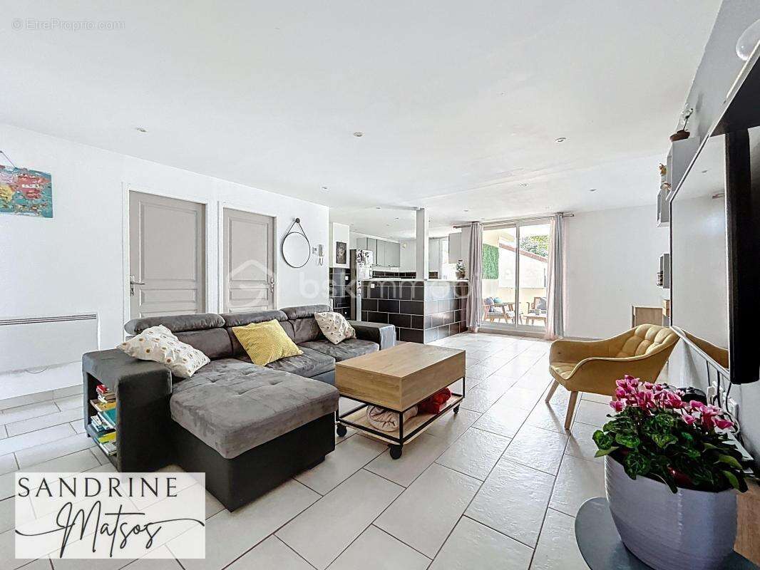 Appartement à PONT-DE-CHERUY