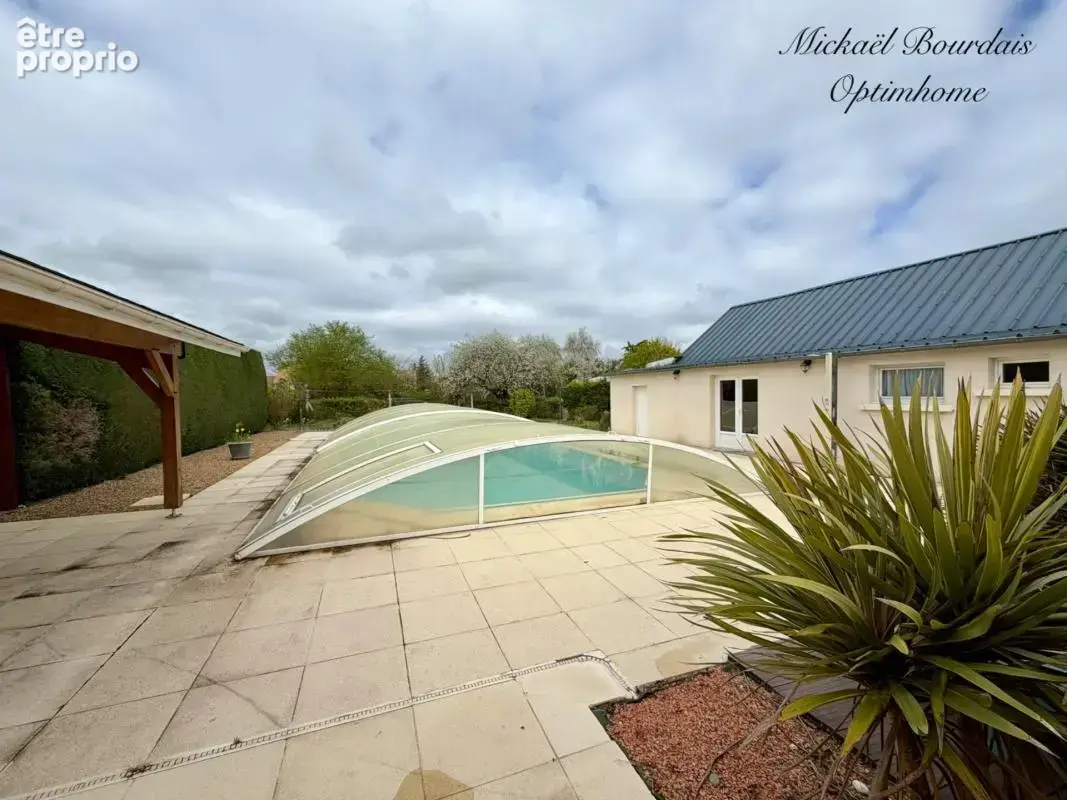 Maison familiale + dépendances – 230 m² – piscine – fort potentiel - photo 10