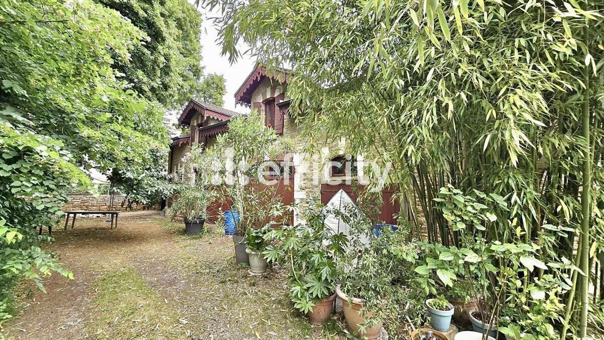 Maison 158 m² à Villefranche-Sur-Saone  - photo 7