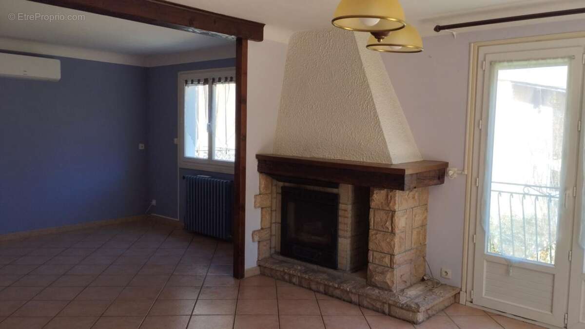 Maison à CAMPAGNE-SUR-AUDE