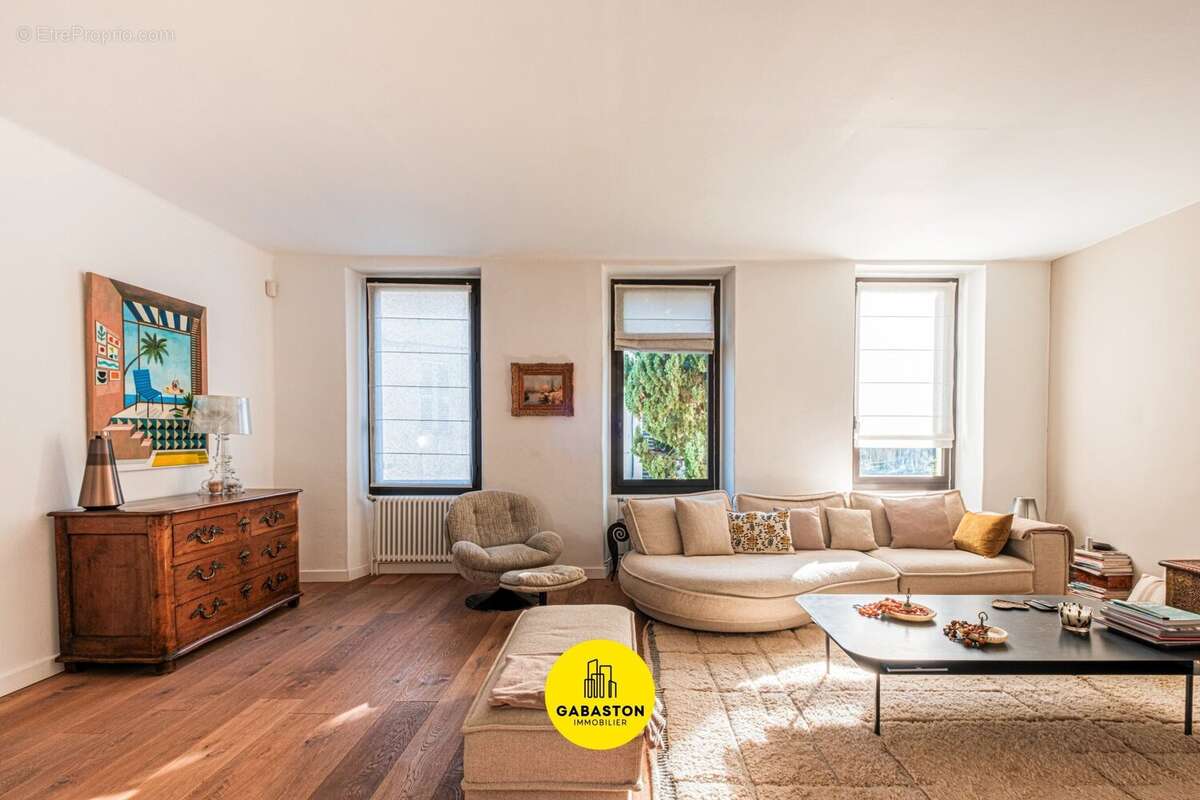 Maison à MARSEILLE-6E