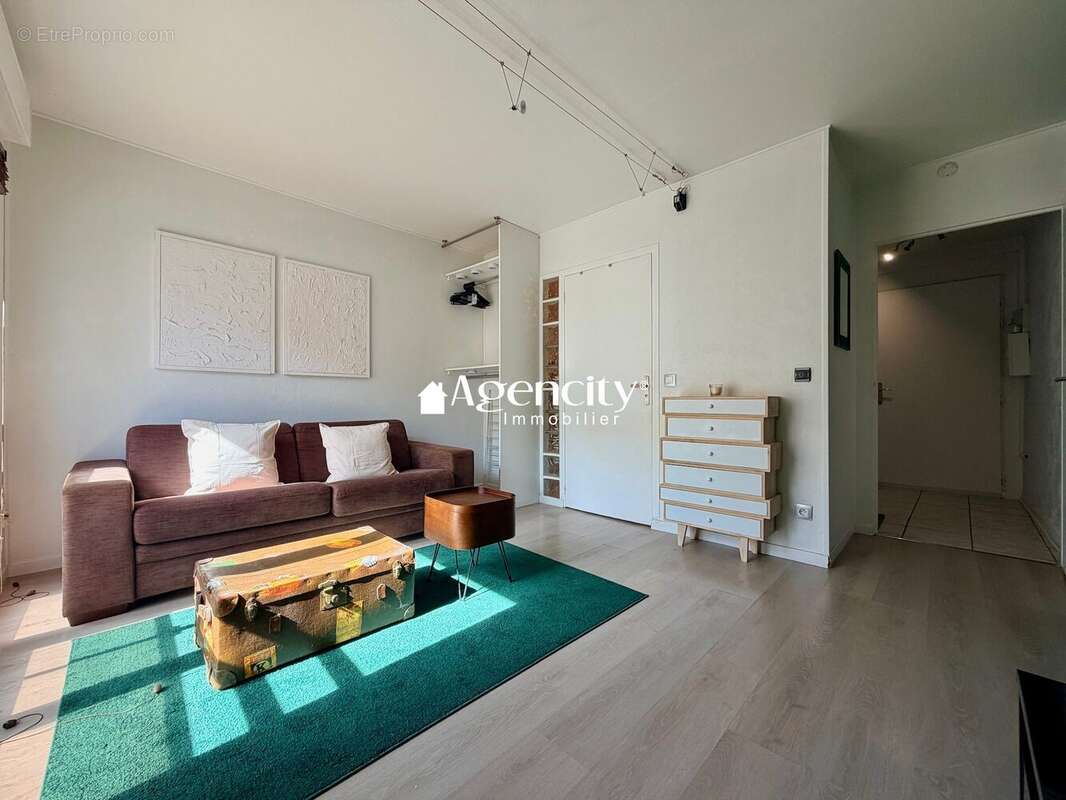 Appartement à EMERAINVILLE