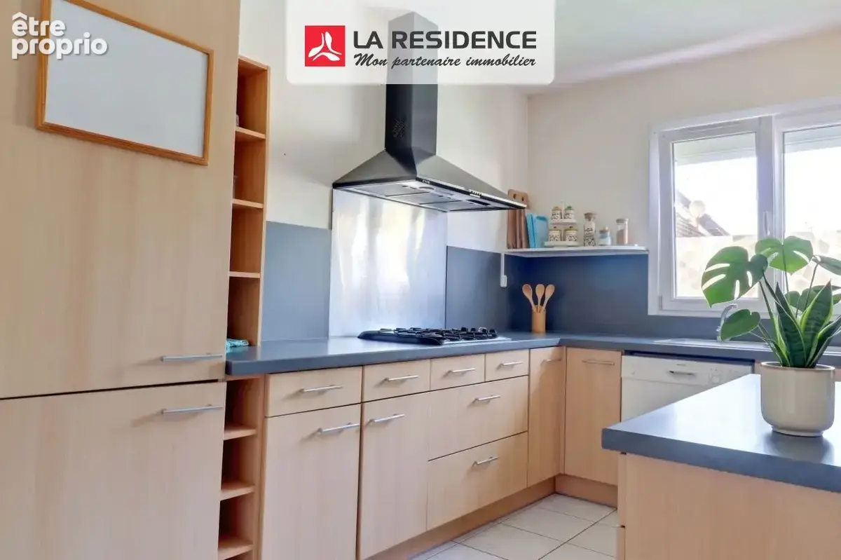 Maison 5 pièces 95 m² à vendre à Ivry-La-Bataille (27540) - photo 2