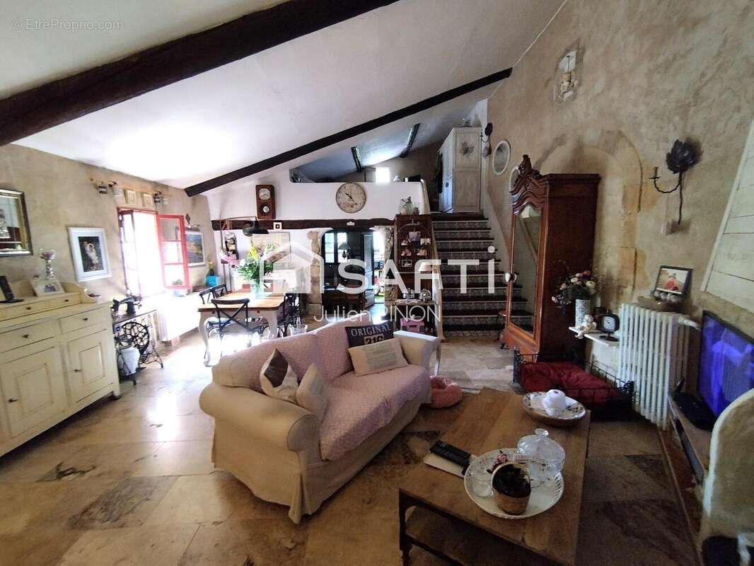 Photo 5 - Maison à MENERBES