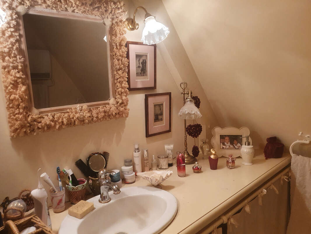 Maison à CORMEILLES