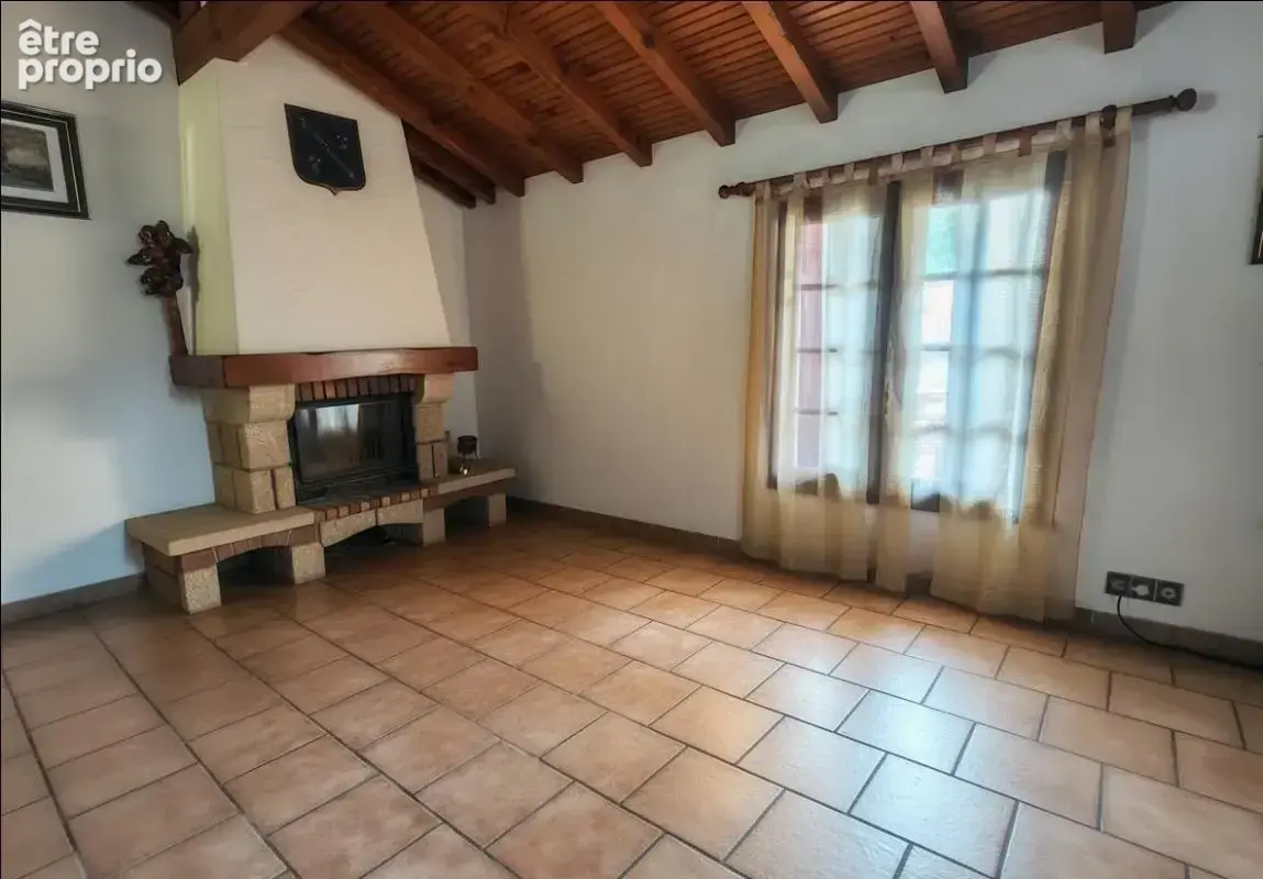 NUE PROPRIETE Maison de pays Mouguerre 10 pièce(s) 230 m2 - photo 8