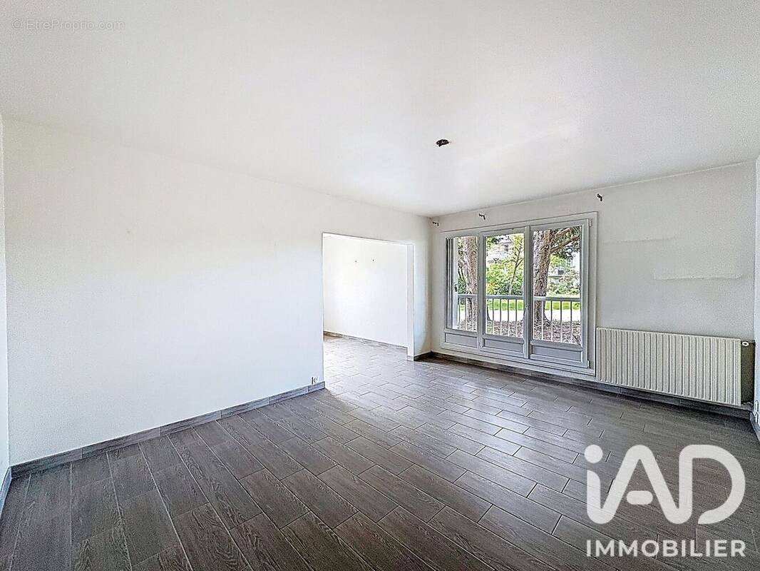 Photo 1 - Appartement à MAGNY-LES-HAMEAUX