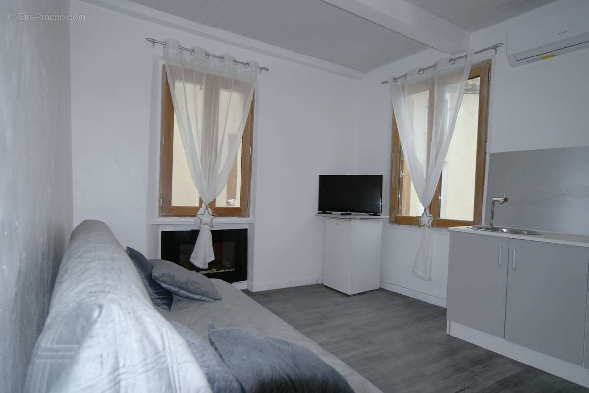 Maison à LEZIGNAN-CORBIERES