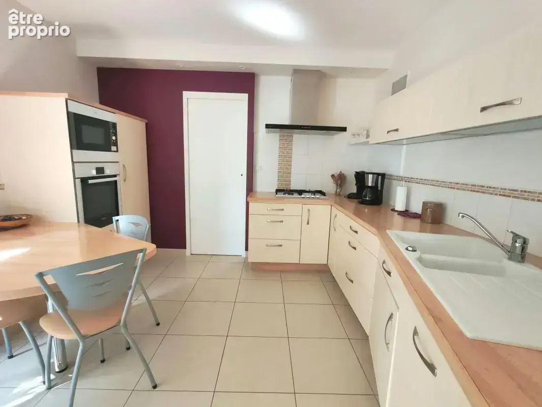 Maison de plain-pied sur grand terrain de 2 607 m2 -- macheco - photo 4